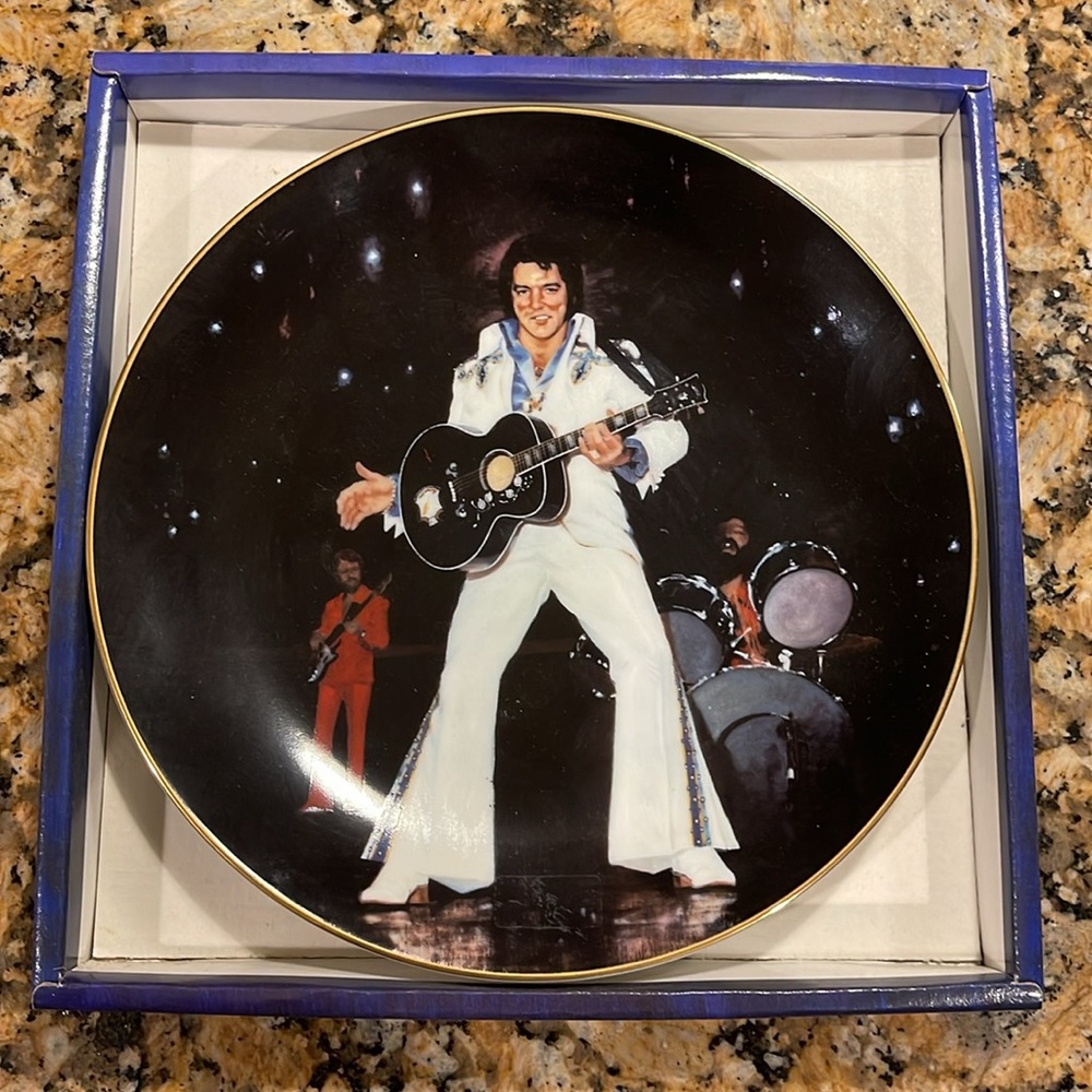 Vintage Royal Orleans Elvis Mississippi Benefit Concert Plate 4510/20000